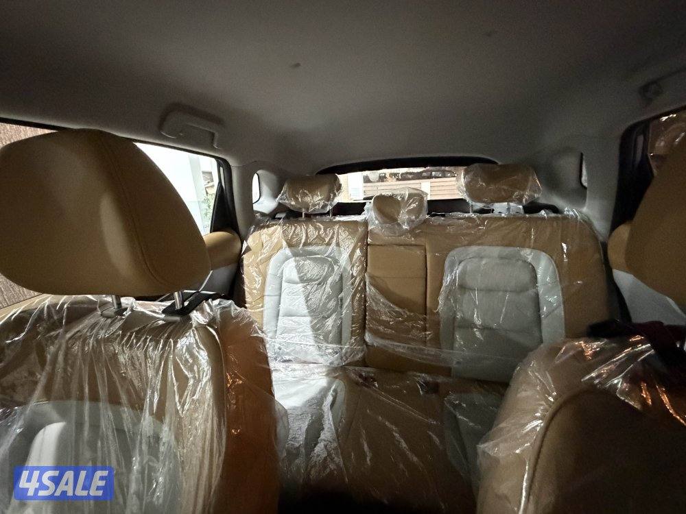 لدواعي السفر LX للبيع السعر قابل للتفاوض2