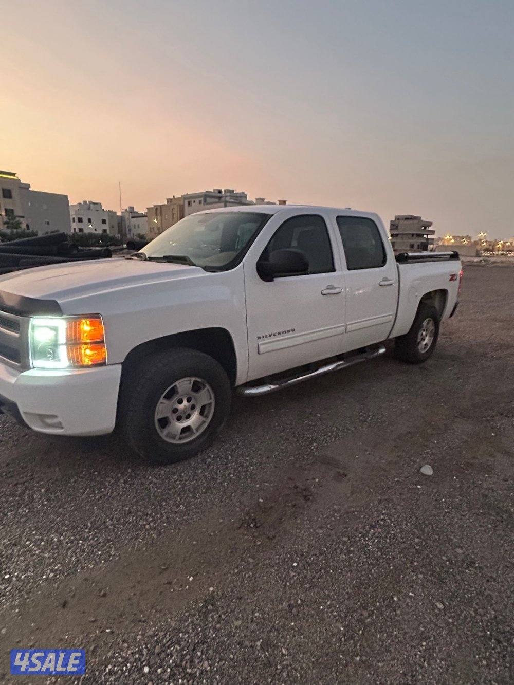 سلفرادو قمارتين ٢٠١١ دبل قير بحالة ممتازة شرط الفحص0