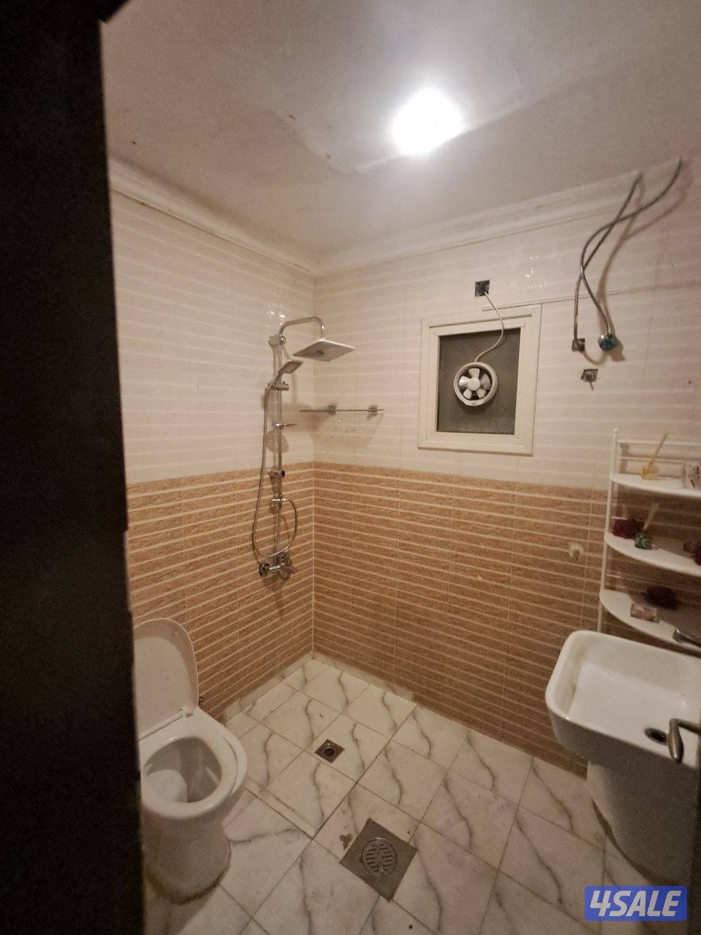 شقه للايجار  ميدان حولي غرفتين وصاله وحمام ومطبخ2