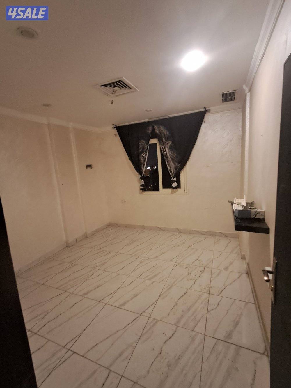 شقه للايجار  ميدان حولي غرفتين وصاله وحمام ومطبخ5