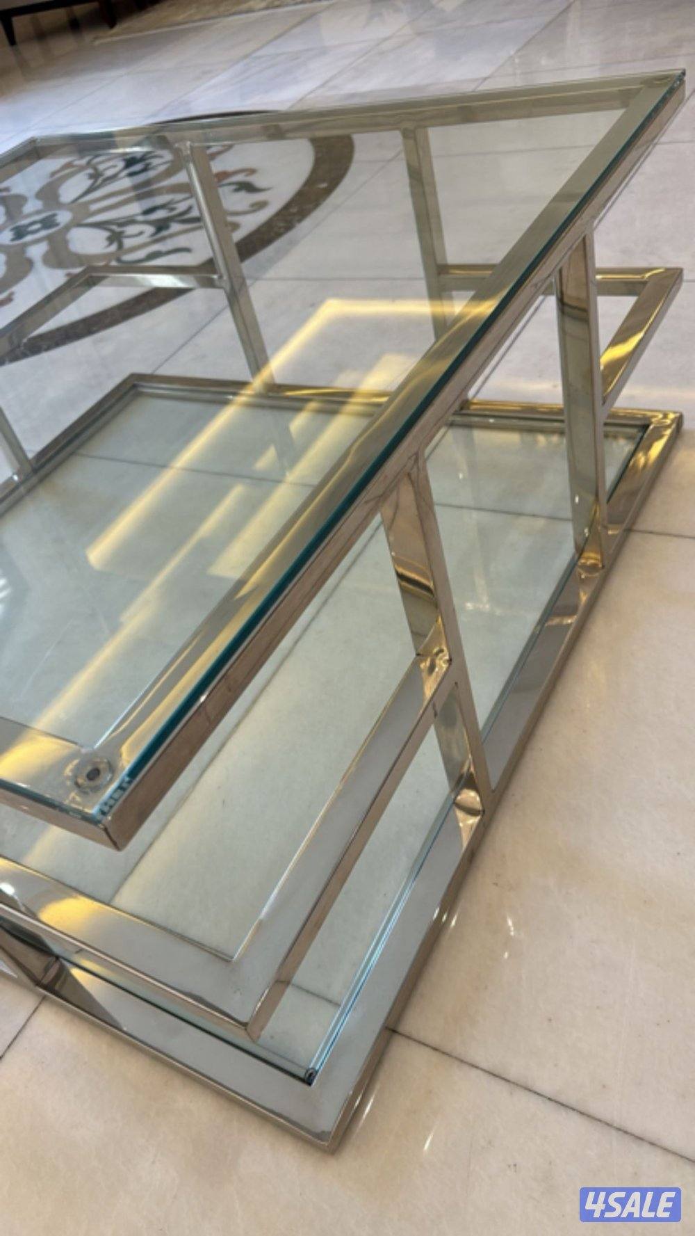 للبيع ٢ طاوله وسط  قياس 90 في 901