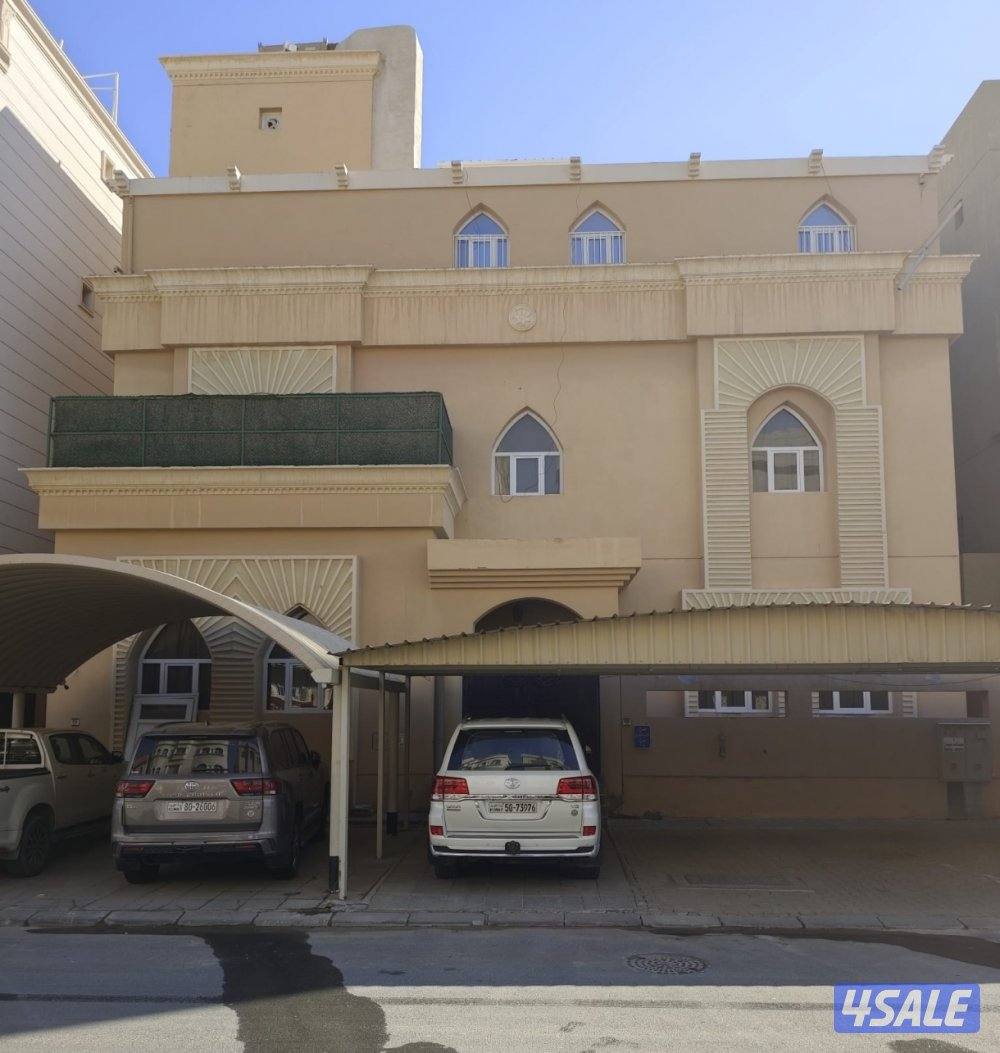 للبيع فيلا في سعدالعبدالله1