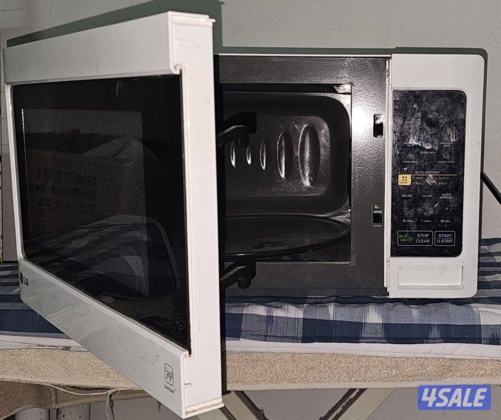 LG 30L MICROWAVE OVEn3