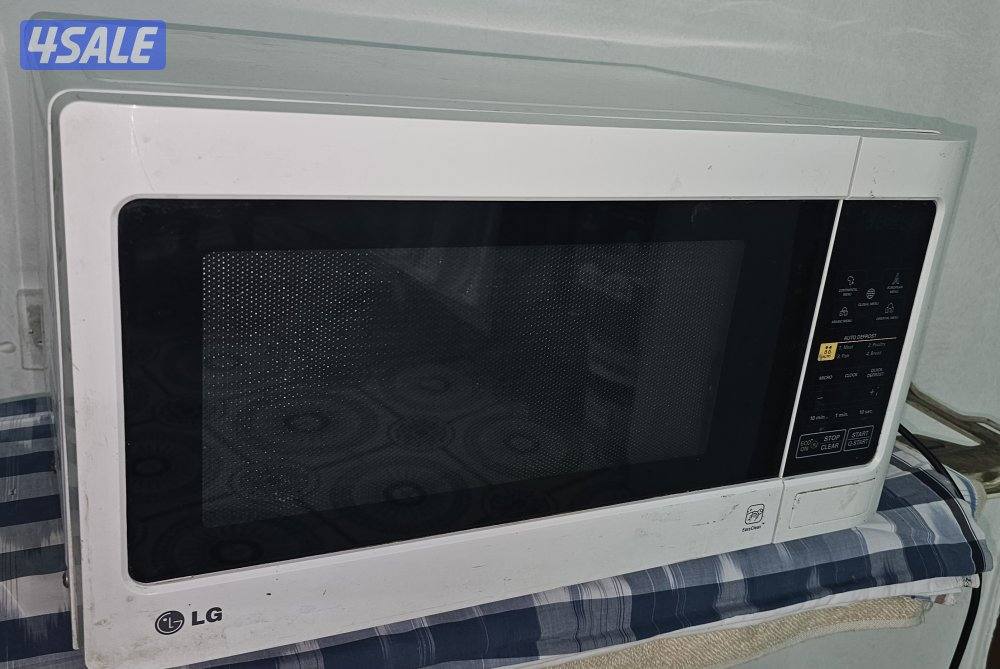 LG 30L MICROWAVE OVEn5