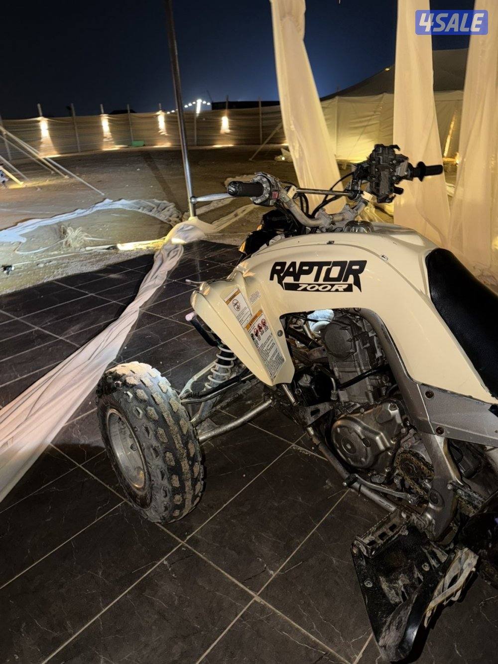 للبيع رابتر ٧٠٠ 20/09مجدد20/14 بقي قاط عليه اكثر من٨٠٠ ضغط بستن ٩٠1