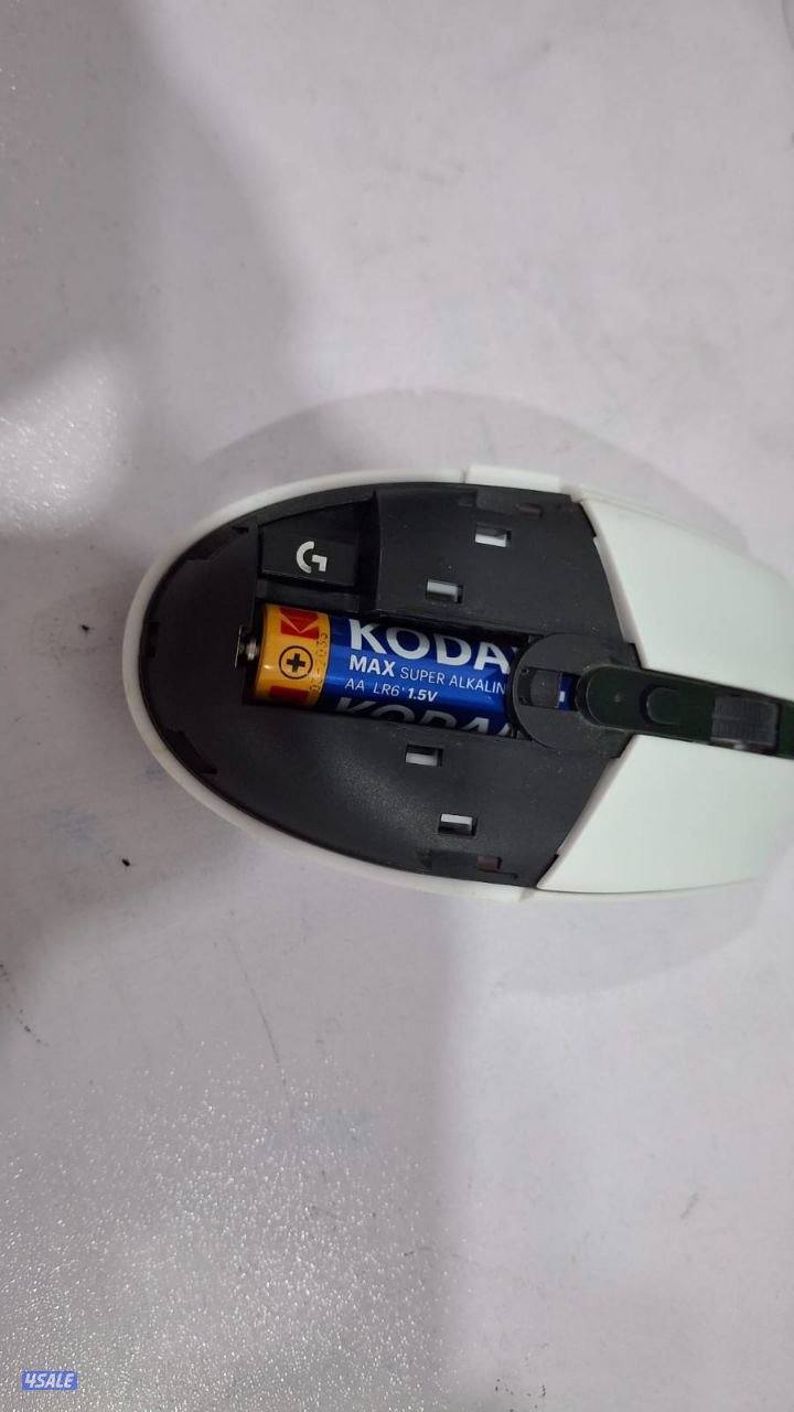 اكسبوكس سيريس اكس مع يد احترافية ويده الأصلية قيرها اليسار مكسور ويجي12