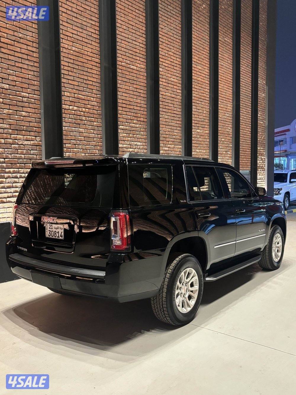 يوكن 2019 دبل قير عداد 89 الف بحالة المصنع4