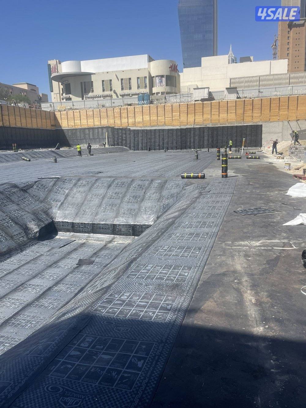 متخصصين بأعمال العازل المائي للأسطح والسراديب وأعمال صيانة الاسطح2