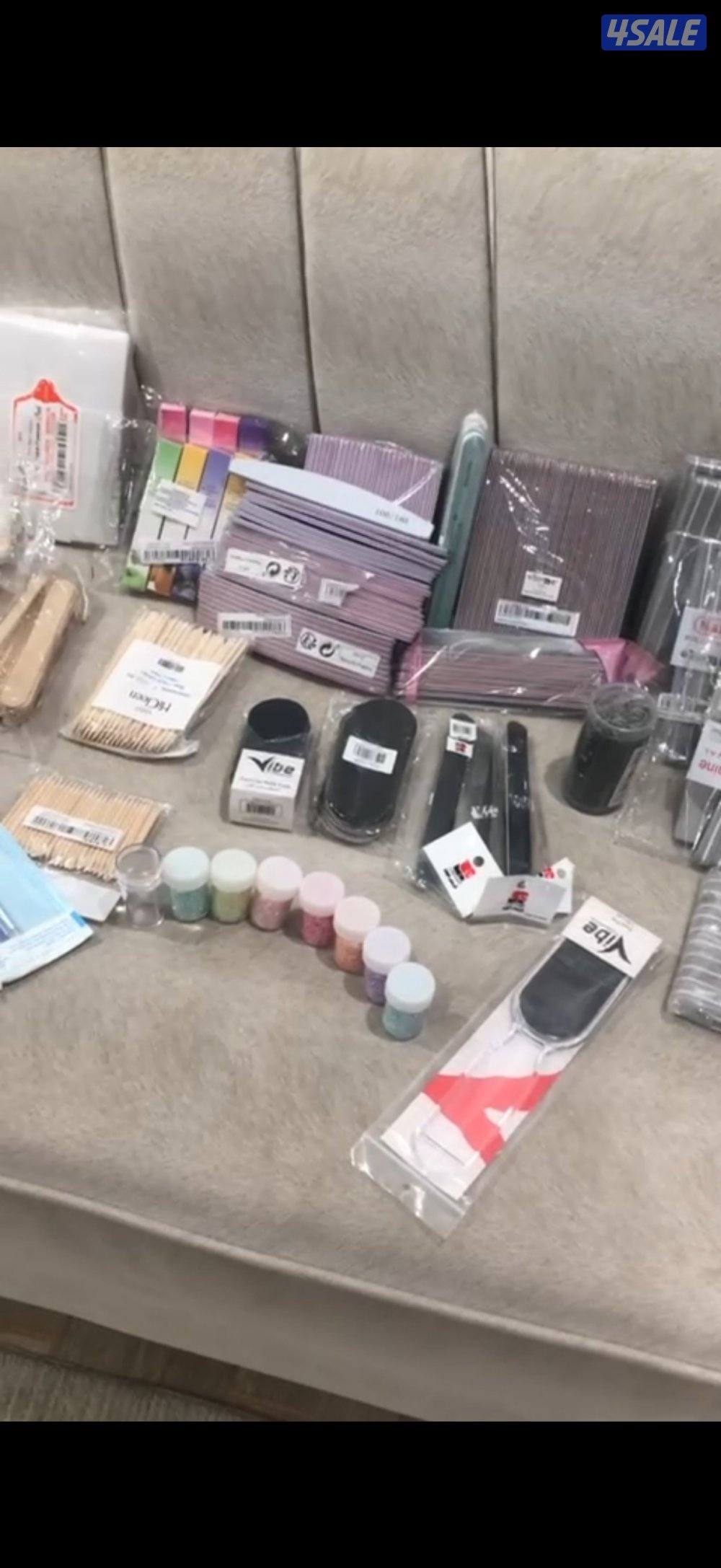 اغراض صالون متنقل للبيع0