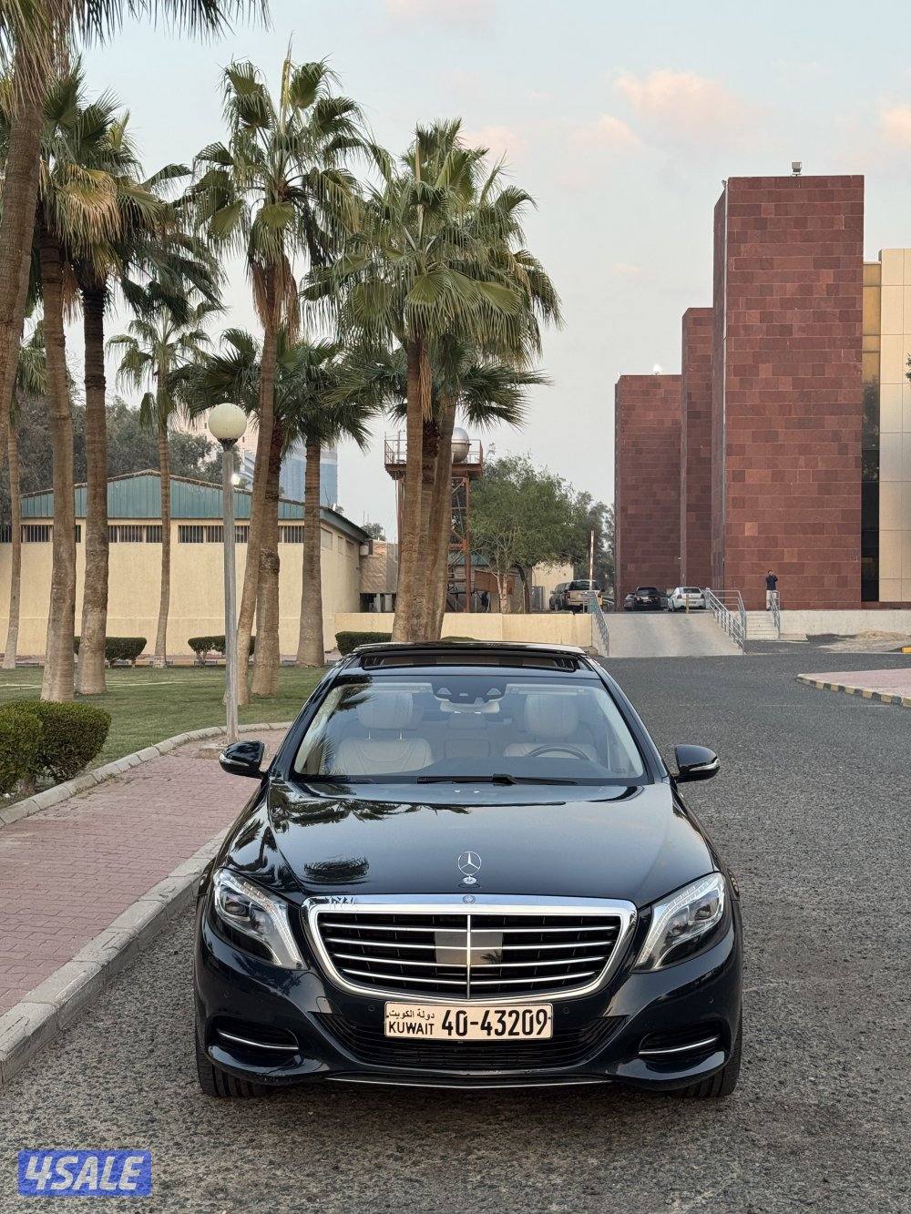 مرسيدس S550 موديل 2014 عداد 135 الف كيلو1