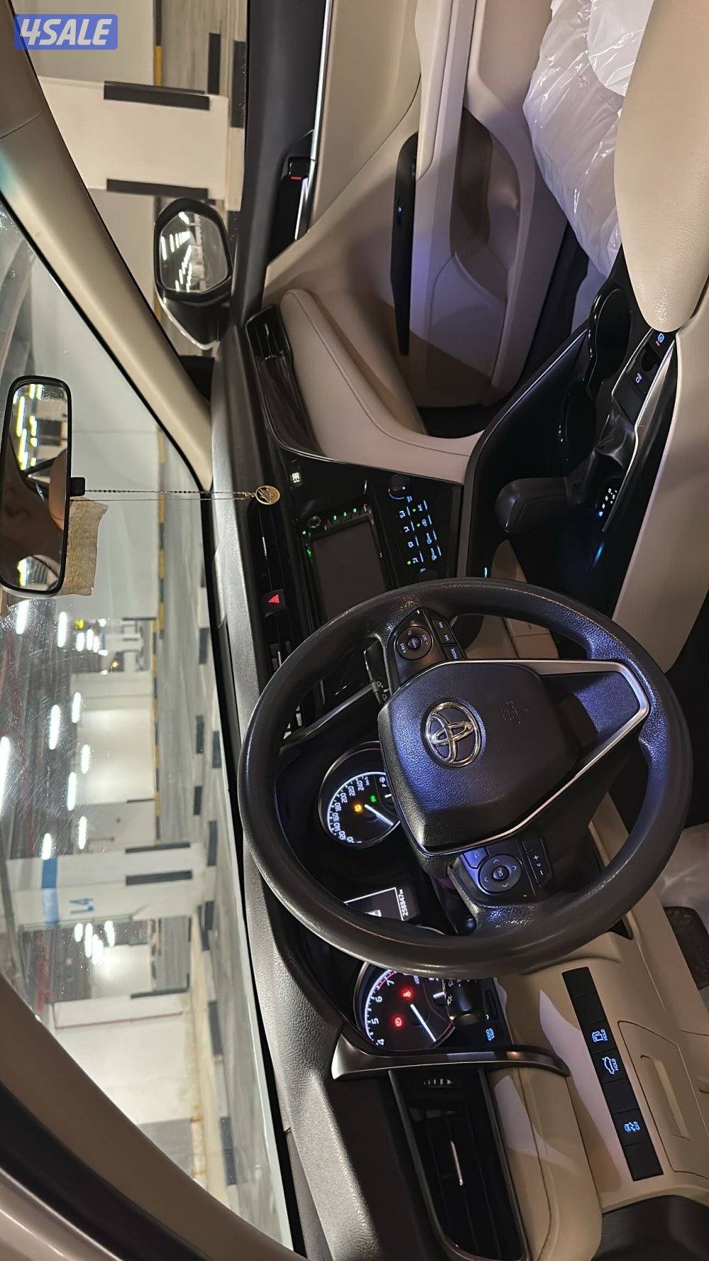 للبيع كامري 20194