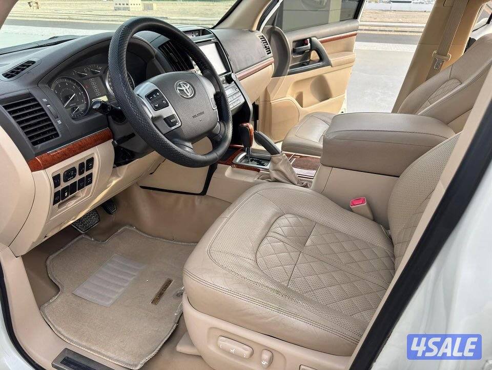 لاندكروزر2015 GXR وكاله البحرين اقرا الاعلان جيدا4