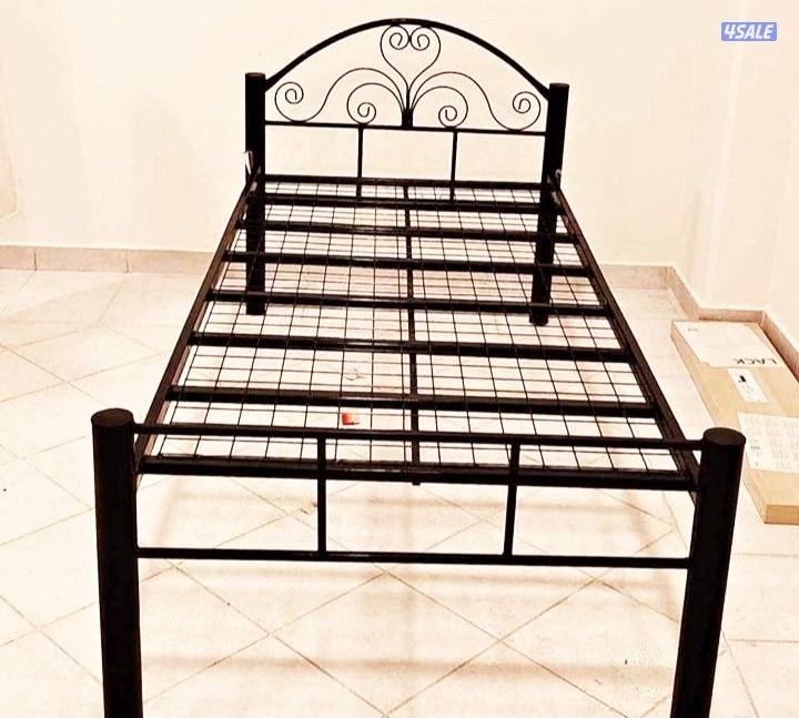 سرير دورين للعمالةالمنزليه ....وسرير فردي1