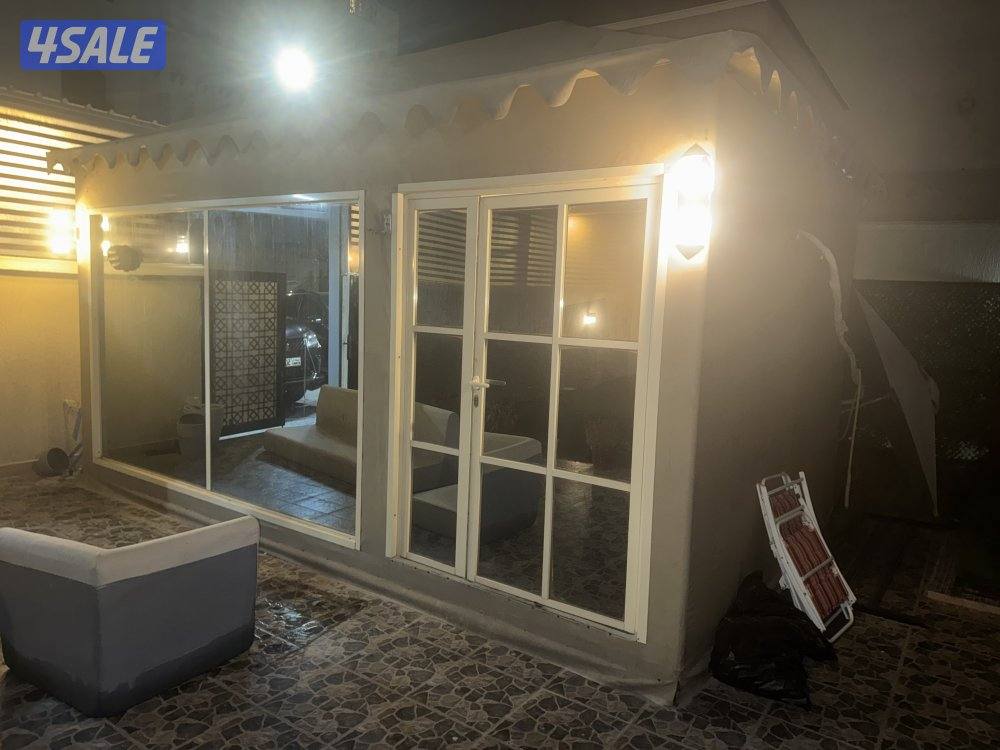 للبيع خيمه 5x3 عازل حراري وحده تكييف1