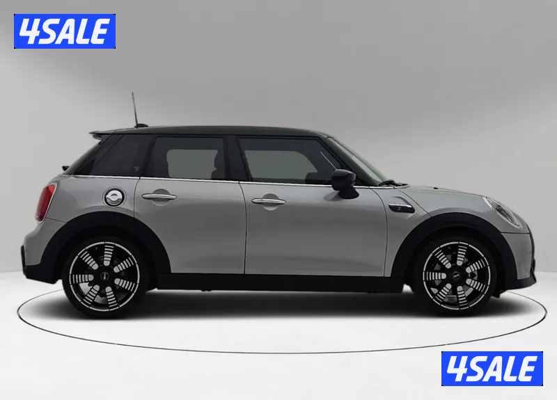 MINI COOPER S 5-Door3