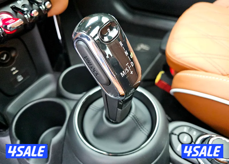 MINI COOPER S 5-Door17