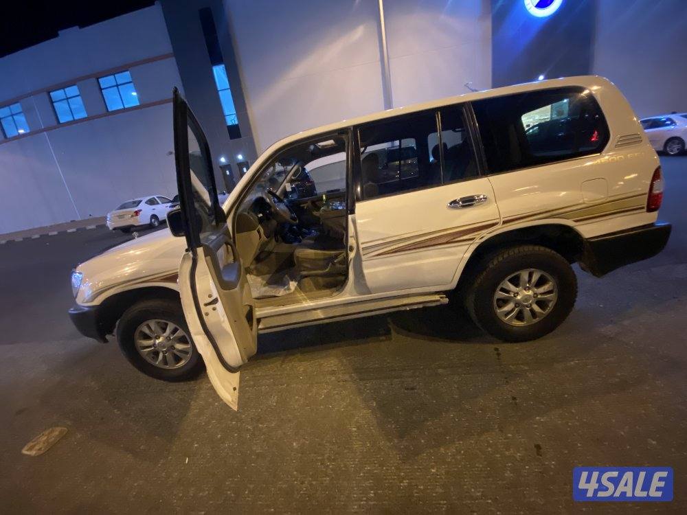 لاند كروزر gxr موديل 20000