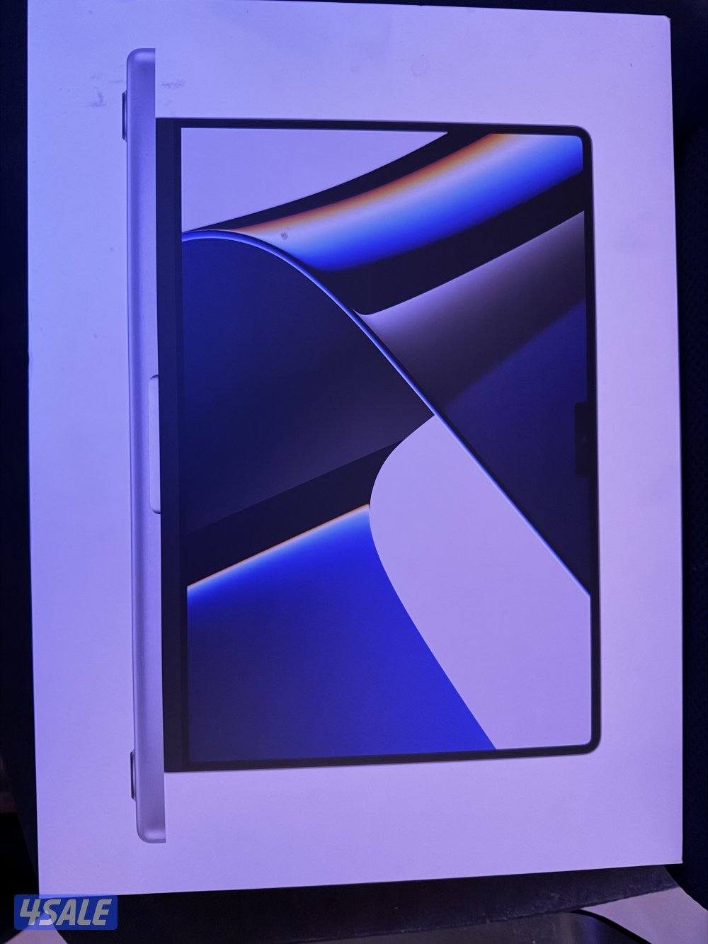 Apple MacBook Pro with Apple M1 Chip 14inch, 16GB RAM, 1TB SSD2