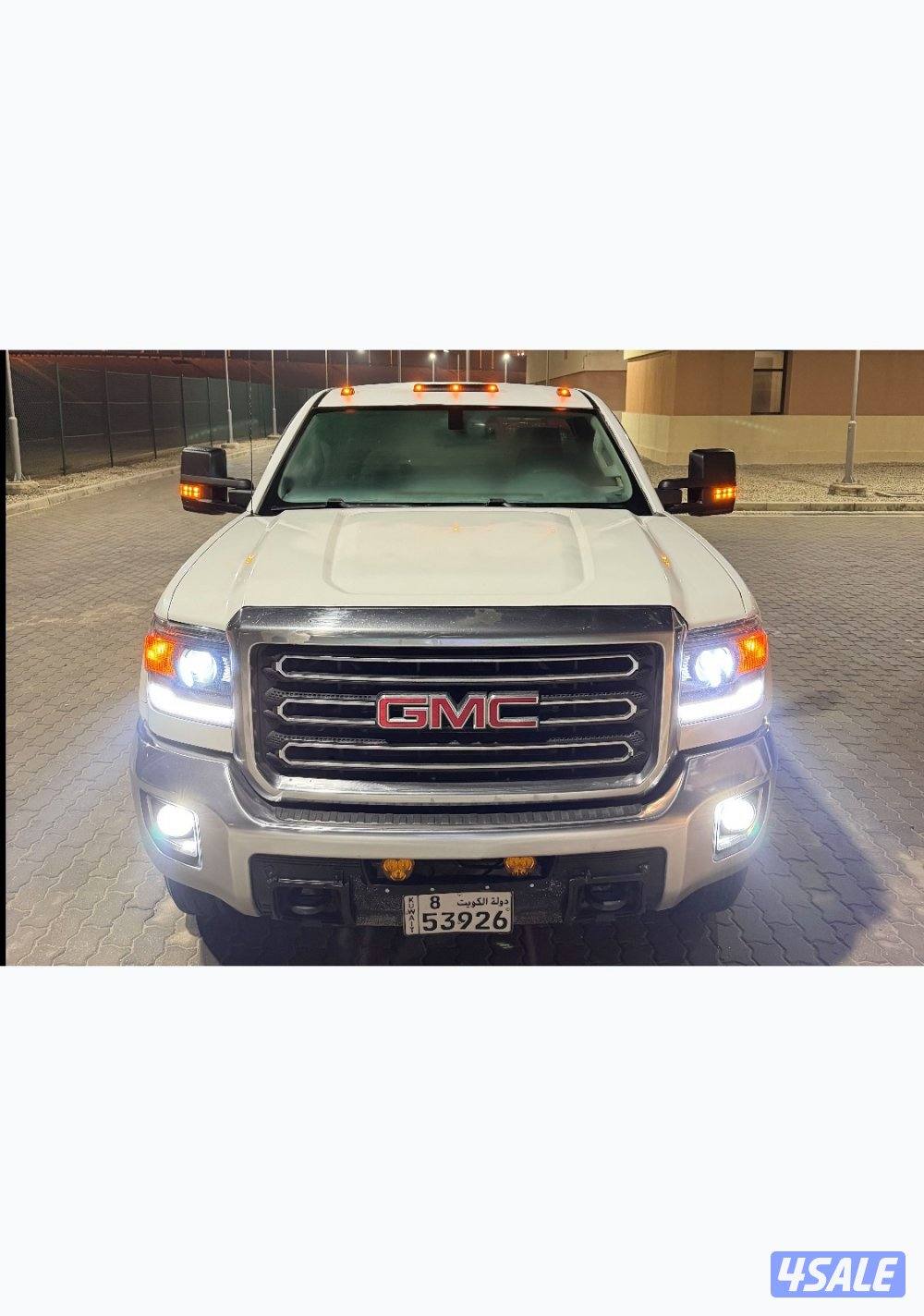 للبيع وانيت جي ام سي سييرا 2500 HD3