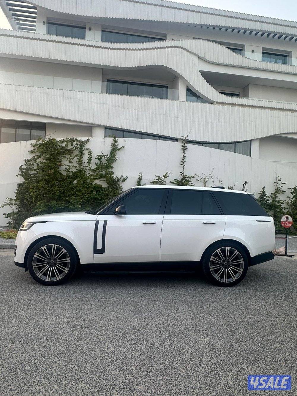 رنج فوج اوتوبيغرافي 8 سلندر موديل 2023 فل اوبشن2