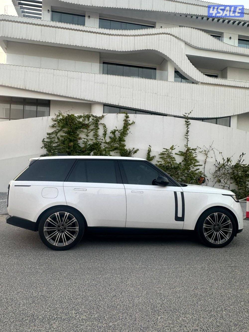 رنج فوج اوتوبيغرافي 8 سلندر موديل 2023 فل اوبشن5