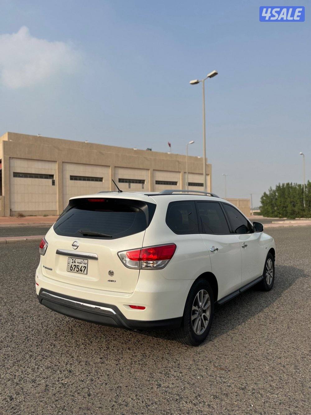 للبيع جيب نيسان1