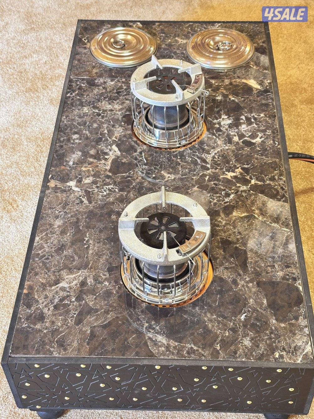 دوه فيها دفايتين غاز مع تمديداتها0