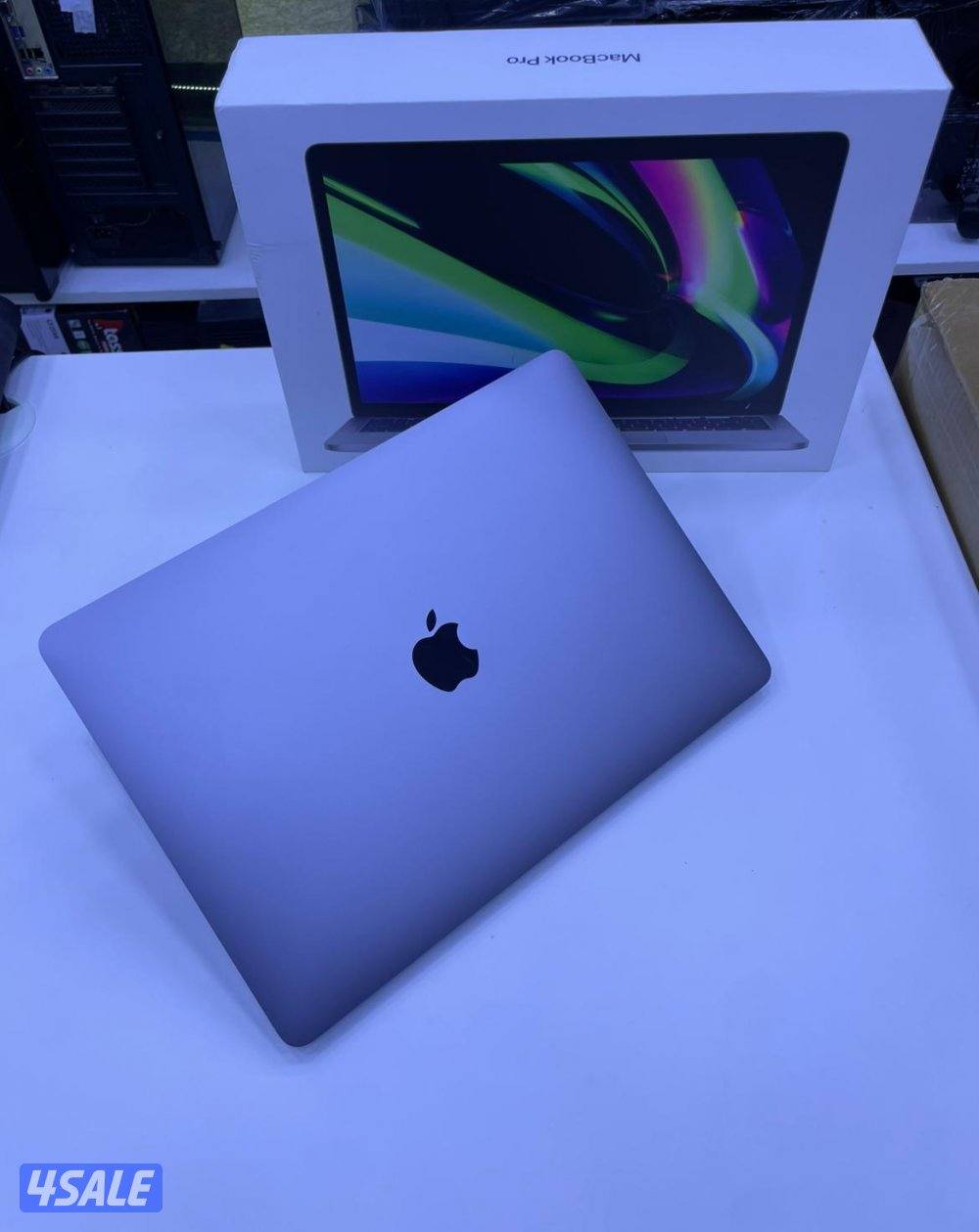للبيع MacBook Pro M1  ماك برو8