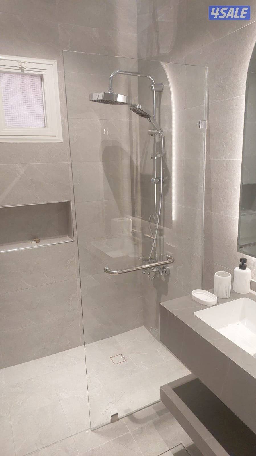 زجاج ومرايه وشاور بكس واجهات وطاولات طعام وتسريحات2