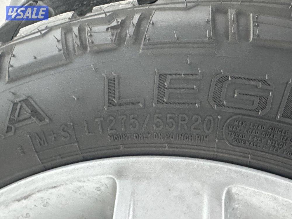 ٤ تواير ميكي تومسون حجم ٢٠1