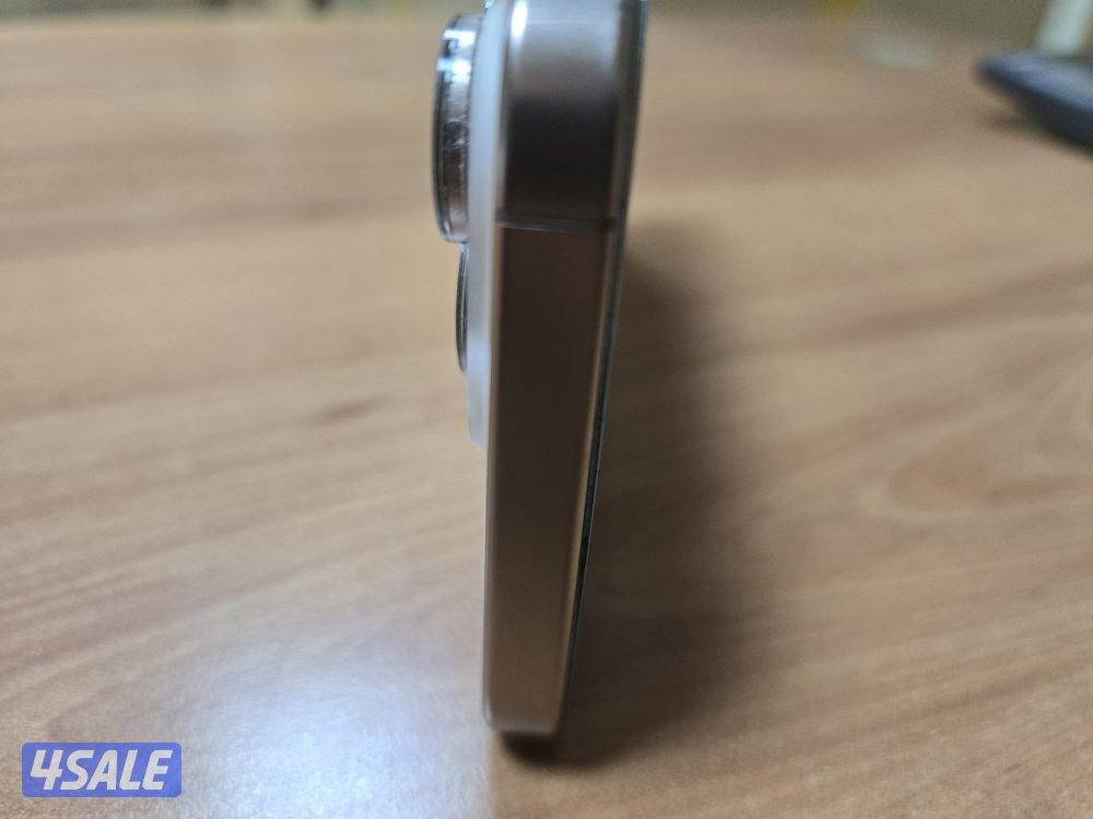 ايفون 16 برو ماكس للبيع نظيف جدا بطارية 99٪1