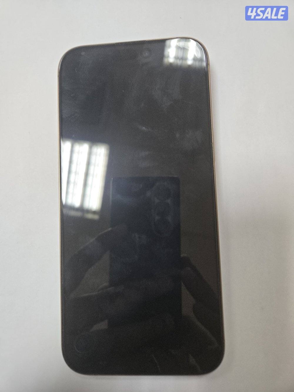 ايفون 16 برو ماكس للبيع نظيف جدا بطارية 99٪5