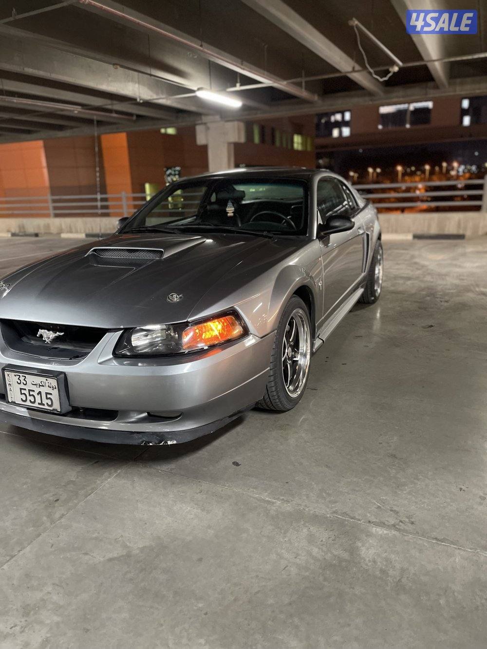 للبيع موستنق ٢٠٠١1