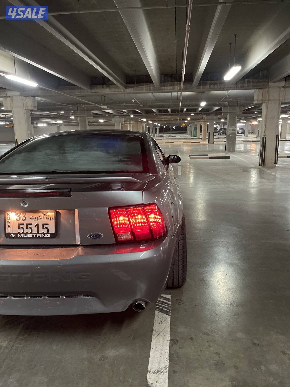 للبيع موستنق ٢٠٠١2