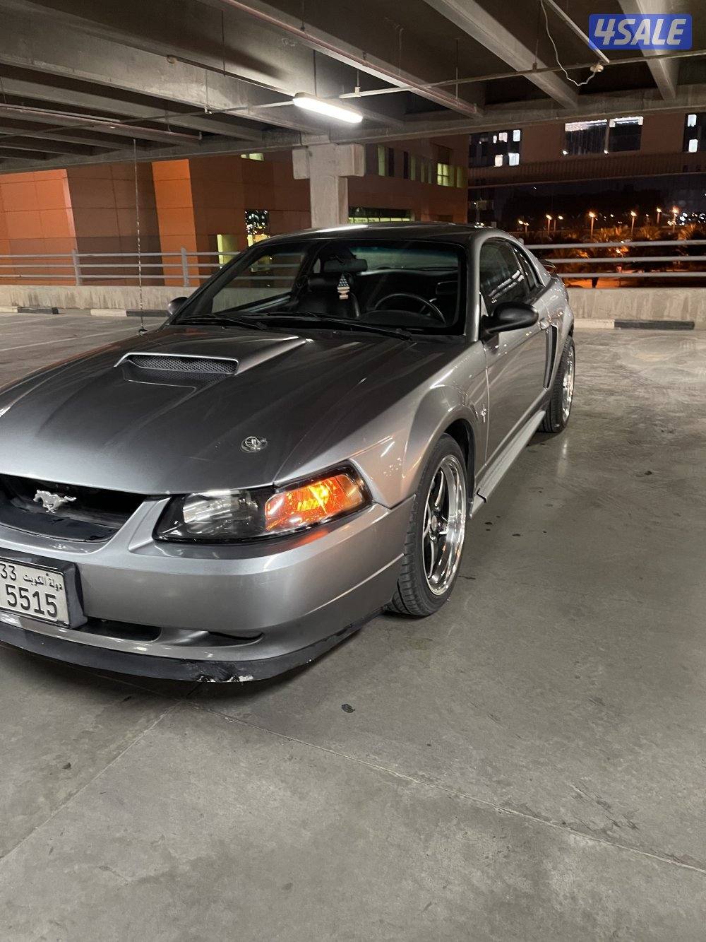 للبيع موستنق ٢٠٠١4