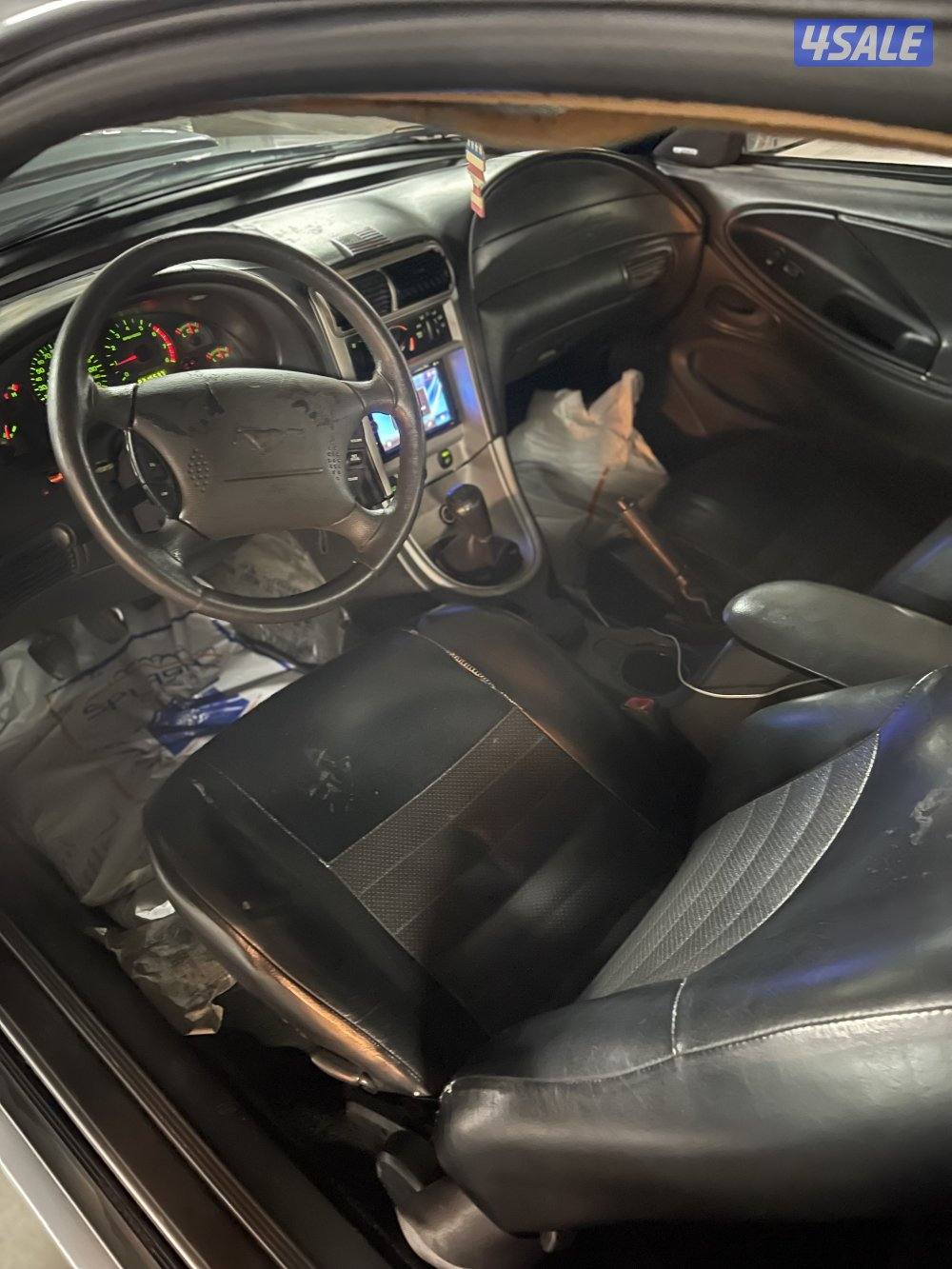 للبيع موستنق ٢٠٠١6