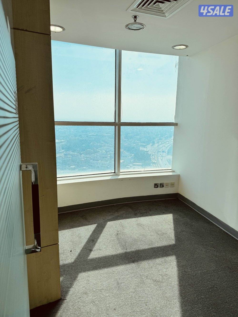 مكاتب وادوار للايجار اسعار ومساحات مناسبه3