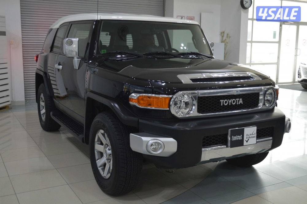 Toyota FJ Cruiser 2019 – 2-Door 40L V6 Excellent Condition3