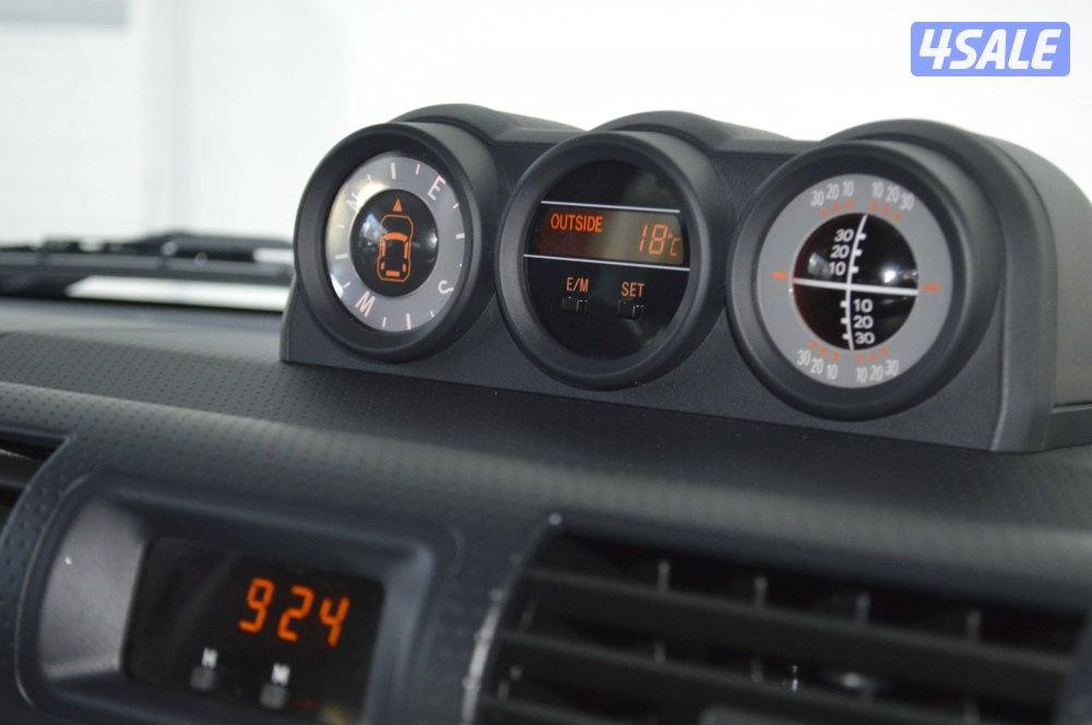 Toyota FJ Cruiser 2019 – 2-Door 40L V6 Excellent Condition13