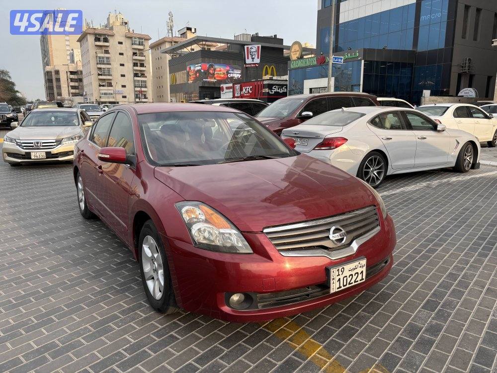 للبيع نيسان التيما موديل 2009 بحاله ممتازه استعمال نظيف0