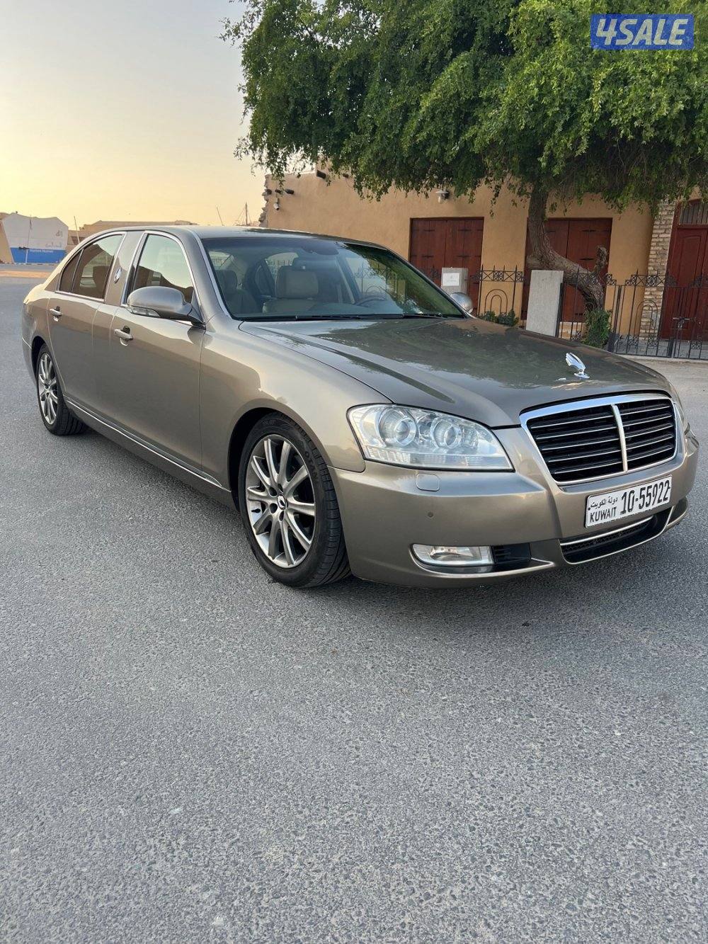 لارج بحاله المصنع عداد 29  الف فقط خالية من اصباغ حوادث شرط الفحص0