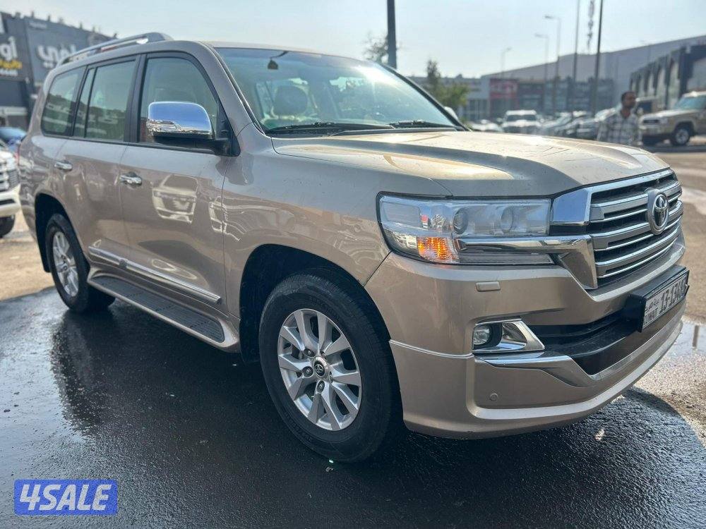 لاند كروزر GX.R. V8 موديل 2016 ماشى 217.000  k.m  وارد الساير .1