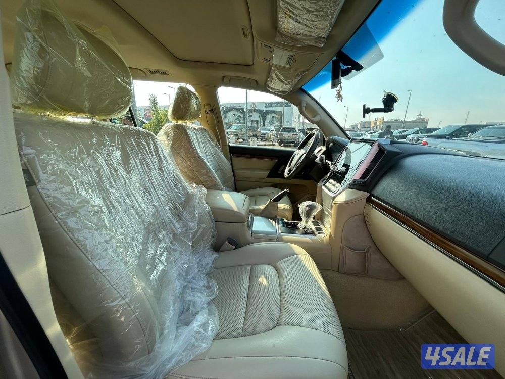 لاند كروزر GX.R. V8 موديل 2016 ماشى 217.000  k.m  وارد الساير .5