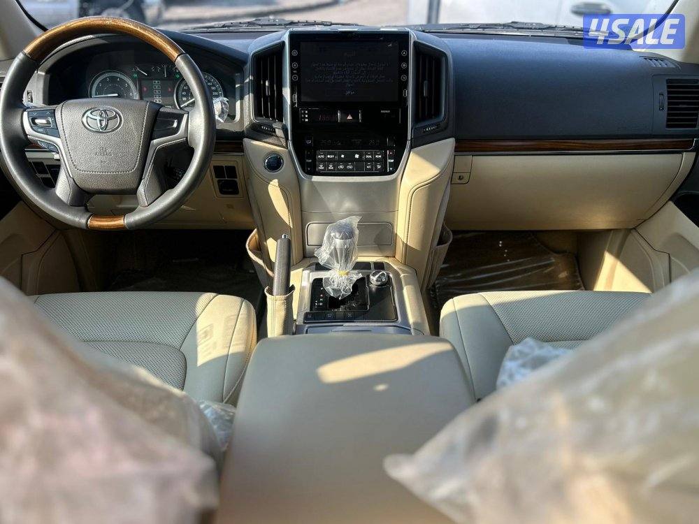 لاند كروزر GX.R. V8 موديل 2016 ماشى 217.000  k.m  وارد الساير .7