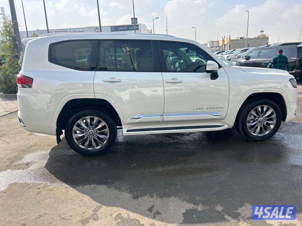 تويوتا لاند كروزر GX.R AERO  twin turbo.V6 موديل 20242