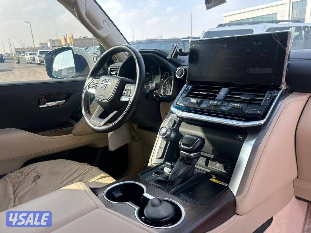 تويوتا لاند كروزر GX.R AERO  twin turbo.V6 موديل 20247