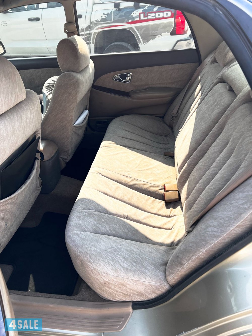 متسوبيشي ماغنا 2004 عداد2