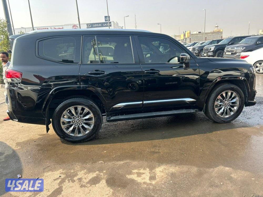 تويوتا لاند كروزر GX.R AEROs  twin turbo.V6 موديل 20233