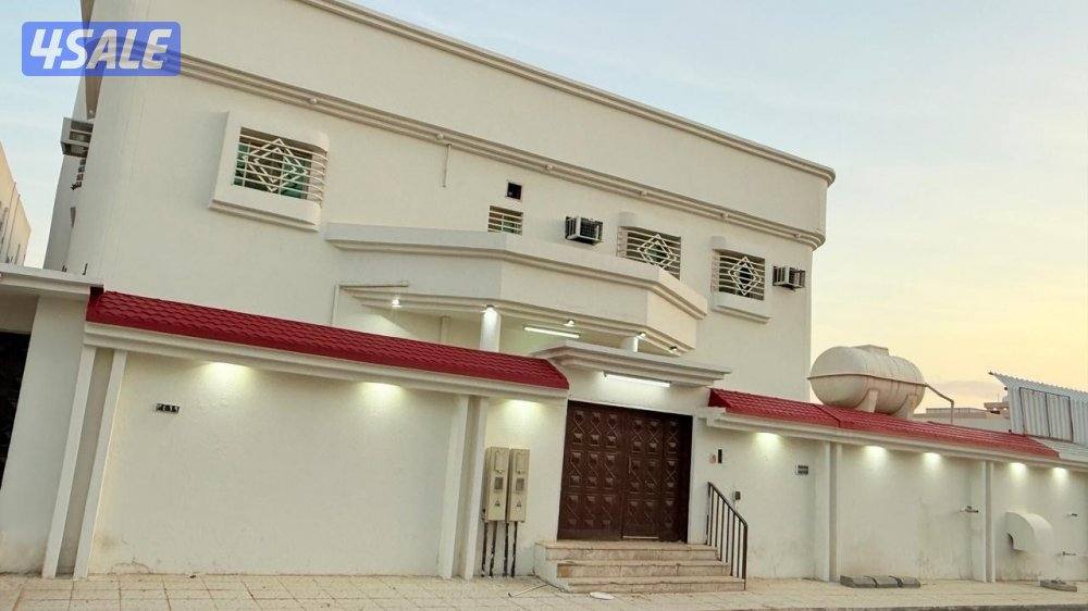 للبيع فيلا دورين بالنعيرية2