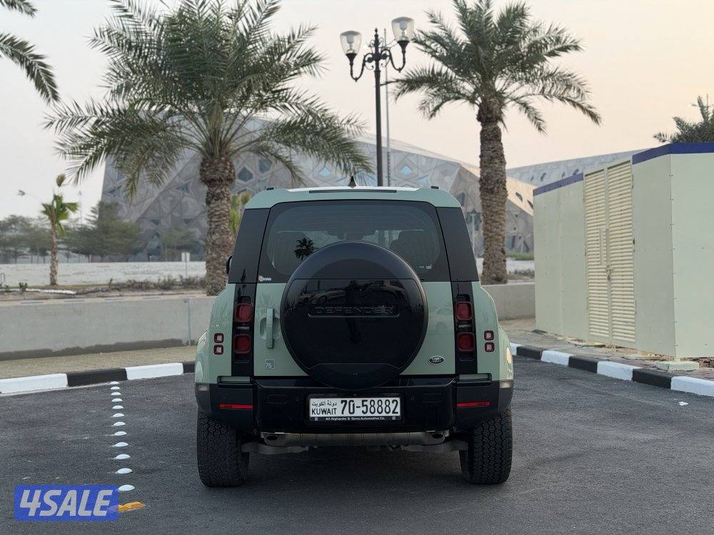 ديفندر إصدار خاص LIMITED EDITION (( 75TH )) موديل 2023 تحت الكفاله10